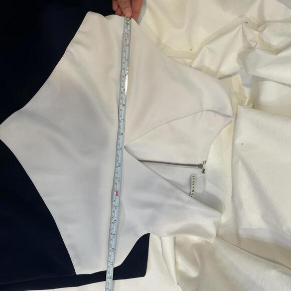 Alice + Olivia white and navy dress  with back cutouts - Picture 4 of 6